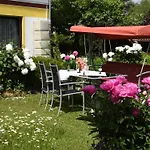 Bantles Parterre Apartment